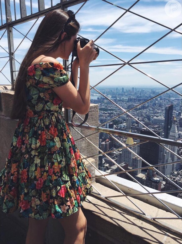 Camila Queiroz está curtindo folga de 'Êta Mundo Bom' Nova York: 'Esse lugar só me traz lembrança boa dos quase 3 anos que morei aqui. É e sempre será emocionante voltar', disse em seu perfil no Instagram, nesta segunda-feira, 25 de julho de 2016