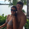 Rodrigo Faro postou no Instagram nesta segunda-feira, 25 de julho de 2016, foto romântica com a mulher Vera Viel, em Miami, onde curtem férias depois de uma passagem por Orlando, na Flórida