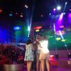 Luana Santana foi agarrado por fãs durante gravação do programa 'TV Xuxa'