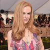 Nicole Kidman usou batom nude em tom rosado para o SAG Awards 2016