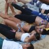 Aline Riscado mostra boa forma em treino funcional na praia da Barra da Tijuca, no Rio, nesta quinta-feira, 28 de julho de 2016