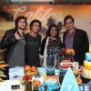 Francisco Vitti comemora 19 anos ao lado da namorada, Amanda de Godoi, da família e de amigos da novela 'Malhação'