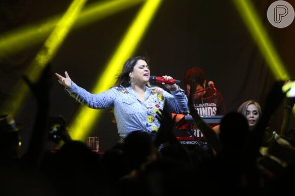 Preta Gil comanda 'Arraiá da Preta' em casa de shows na Lapa, no Rio de Janeiro