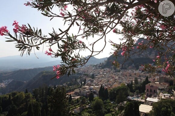 Bruno Gissoni mostrou um clique da paisagem de Taormina, comuna na Itália