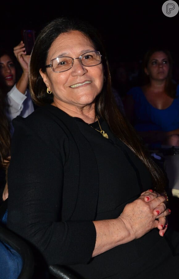 Dona Helena Camargo, mãe de Zezé Di Camargo, completou 72 anos na última terça-feira, 2 de agosto de 2016