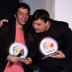 Bruno Mazzeo recebe troféu de Melhor Ator no Prêmio Fita de Teatro 2013, no Rio