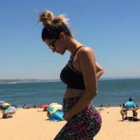 Kelly Key mostra a barriguinha com 4 meses de gravidez e é elogiada: 'Diva'