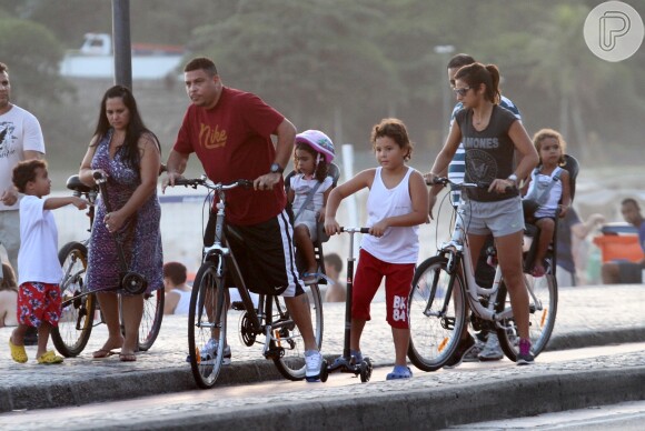 Ronaldo e a família, nesta quinta-feira, 21 de novembro de 2013