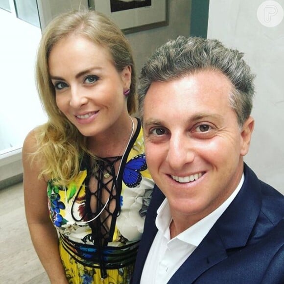 Luciano Huck é casado com a também apresentadora Angélica