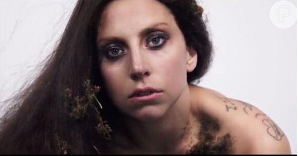 Lady Gaga lançou seu terceiro álbum, 'ARTPOP', no dia 11 de novembro