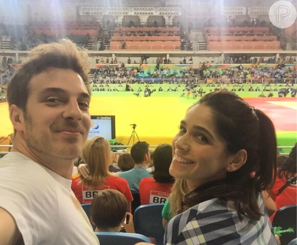 Sabrina Petraglia, a Shirley de 'Haja Coração', levou o namorado para ver o judô na Olimpíada Rio 2016