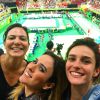 Tatá Werneck posa com Priscila Steiman e Carol Sampaio durante competição de judô na Olimpíada Rio 2016