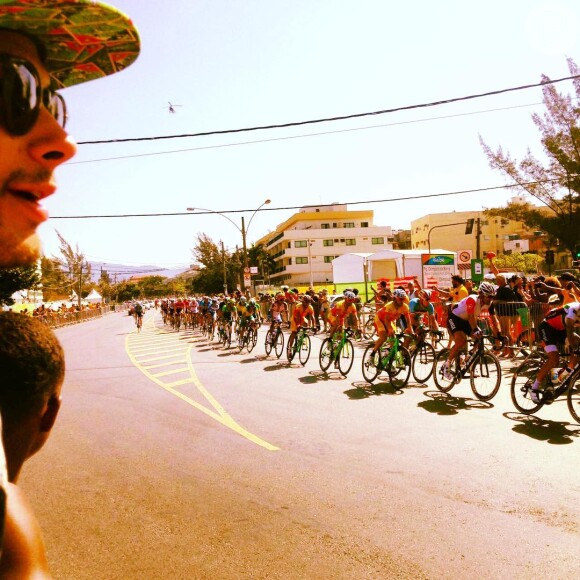 Rafael Vitti assistiu a competição de ciclismo de estrada na rua