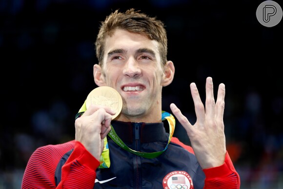Michael Phelps conquistou sua 4ª medalha de ouro e subia mais uma vez no lugar mais alto do pódio, após a prova de 200m medley, na Olimpíada Rio 2016