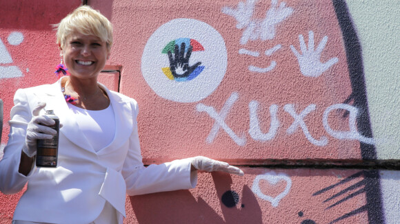 Xuxa faz aulas de guarani para filme de campanha contra prostituição infantil