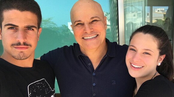Edson Celulari, com câncer, ganha homenagem de filhos no Dia dos Pais: 'Exemplo'