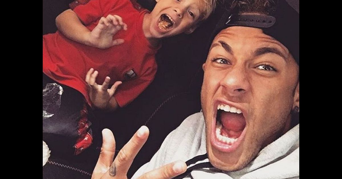 Davi Lucca, filho de Neymar, tem apenas 4 anos de idade ...