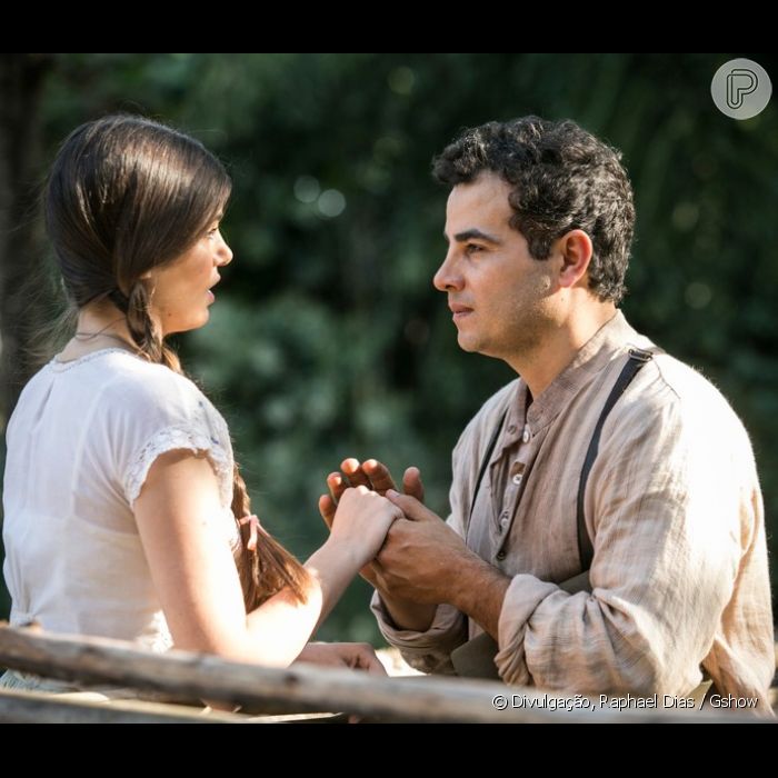 Mafalda (Camila Queiroz) e Zé dos Porcos (Anderson Di Rizzi) trocam ...
