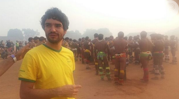 Caio Blat tem dividido momentos da sua viagem a uma aldeia indígena em Mato Grosso com os seus seguidores no Instagram