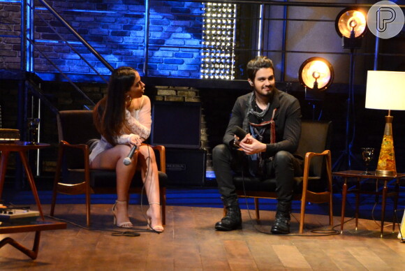 Anitta, de look curtinho, grava música romântica no DVD de Luan Santana nesta segunda-feira, dia 15 de agosto de 2016