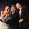 Taylor Swift, Jon Bon Jovi e princípe William agitam evento de caridade no Palácio de Kensington, em Londres