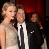 Taylor Swift posa ao lado de Jon Bon Jovi