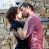 Micaela (Lais Pinho) dá seu primeiro beijo em Martin (Hugo Bonemer), em 'Malhação 2013'
