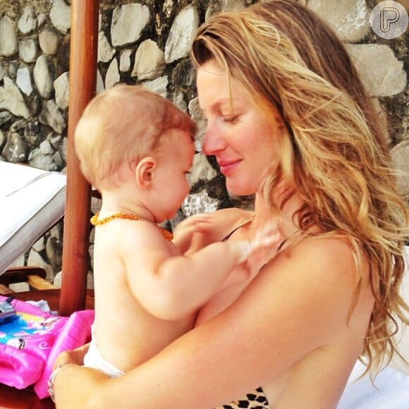 A modelo Gisele Bündchen é mãe de Vivian Lake, de 11 meses, e Benjamin, de 2 anos, frutos de seu casamento com Tom Brady