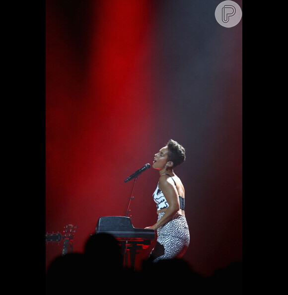 Alicia Keys durante apresentação na Austrália neste domingo, 1 de dezembro de 2013