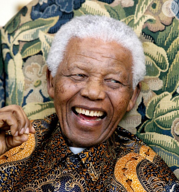 Morre aos 95 anos Nelson Mandela, ex-presidente da África do Sul, em 5 de dezembro de 2013