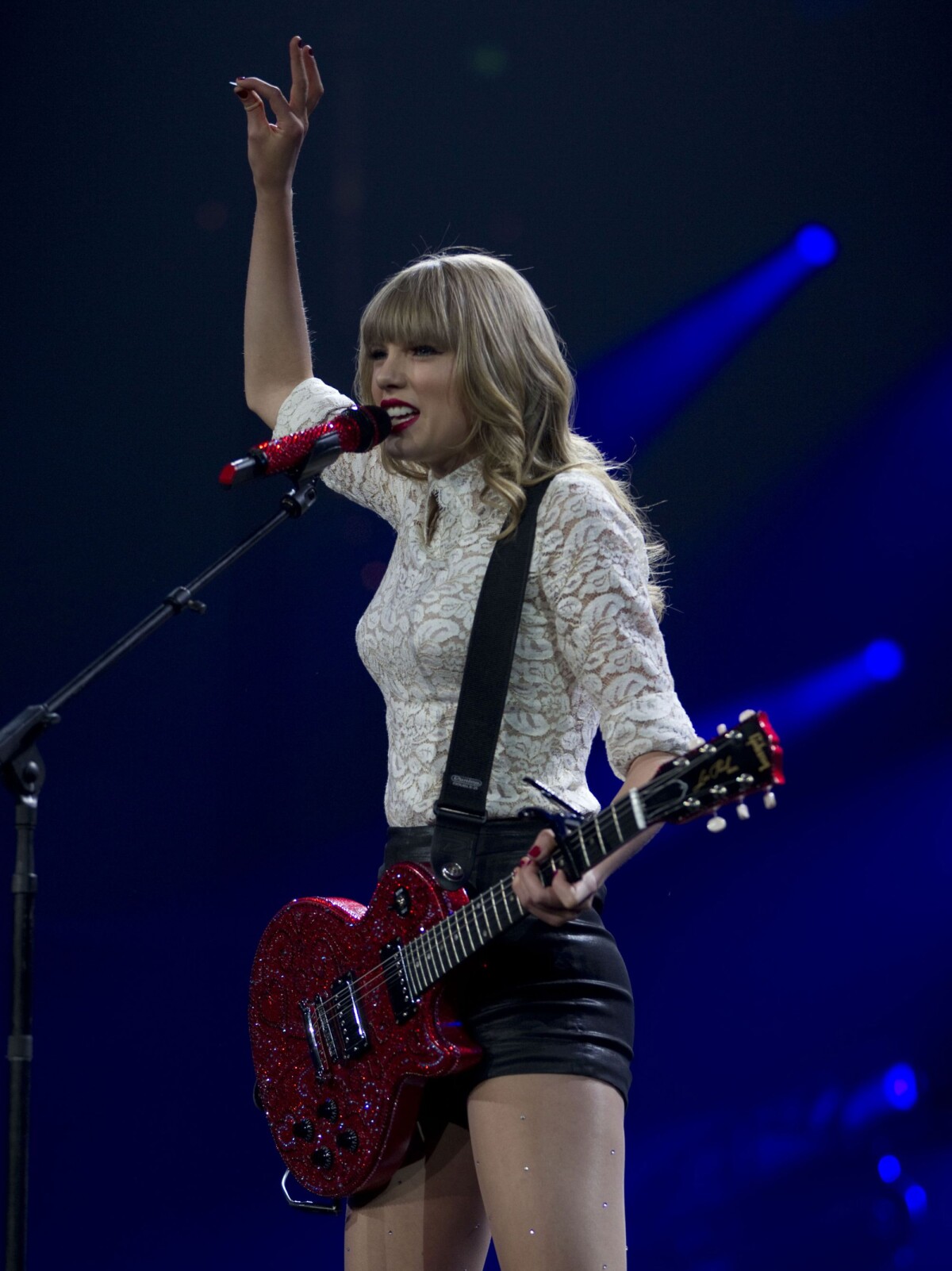 Foto Taylor Swift é cantora e também toca instrumentos. Em seus shows