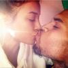 Chris Brown e Karrueche Tran se beijam
