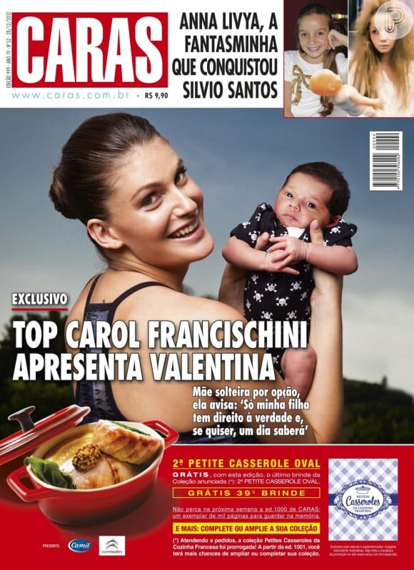 Carol Francischini posa para a revista 'Caras' com a filha, Valentina