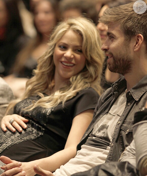 O casal esteve no Brasil em junho. Shakira acompanhou Piqué, que jogou na Copa das Confederações