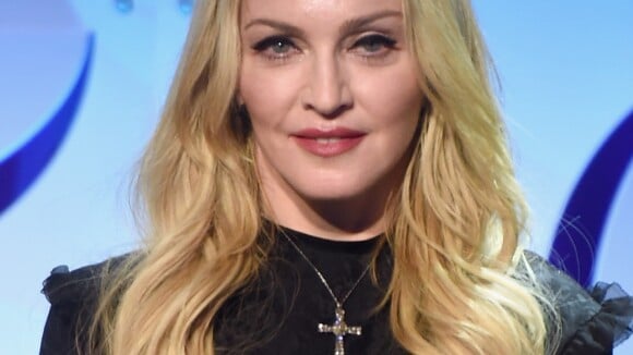 Madonna promete recompensa para quem votar em Hillary Clinton: 'Faço sexo oral'