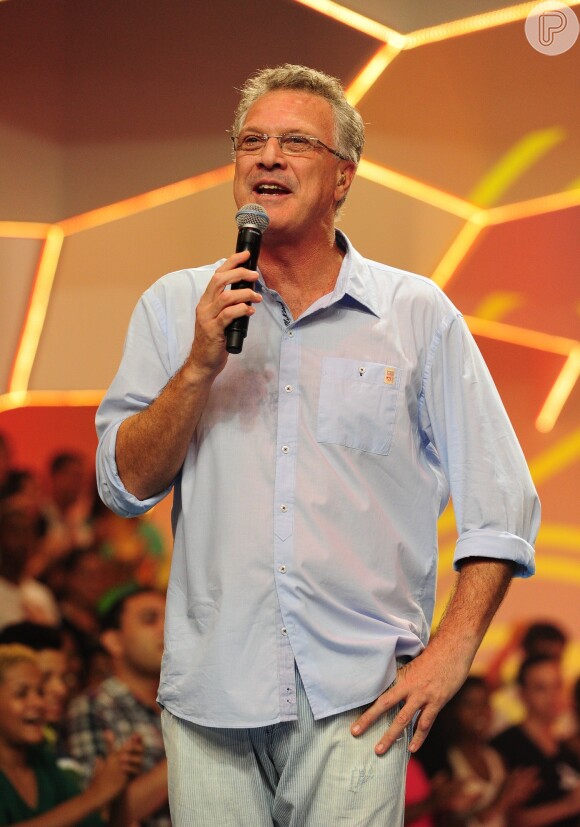 Pedro Bial segue como apresentador do 'Big Brother Brasil' (19 de dezembro de 2013)