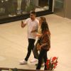 Luana Piovani e Pedro Scooby passearam juntos em shopping da Zona Sul quase três meses após anunciarem o fim do casamento, na noite deste sábado, 22 de outubro de 2016