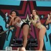 Anitta usa figurino justo e deixa bumbum à mostra durante show, em São Paulo