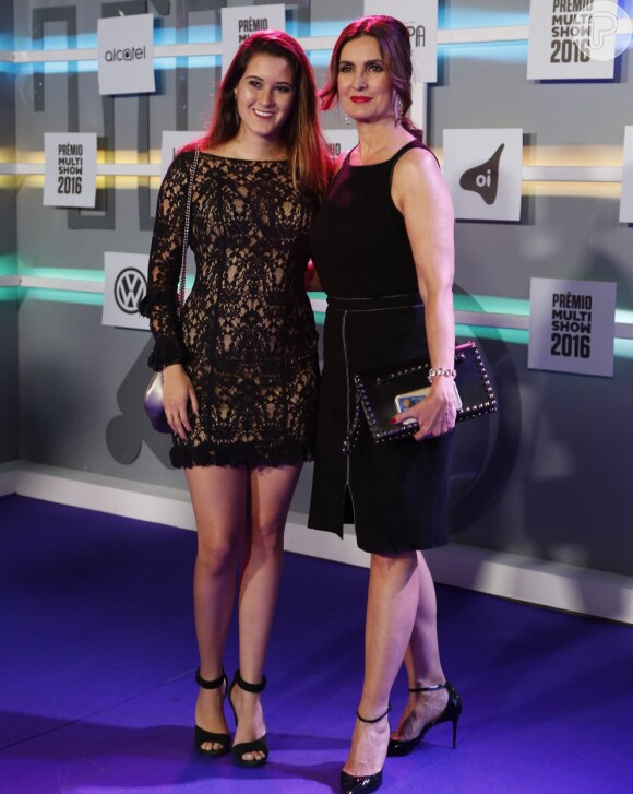 Fátima Bernardes e a filha Beatriz prestigiaram o Prêmio Multishow 2016