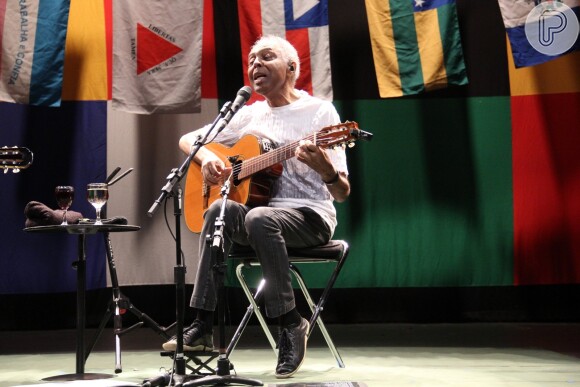O show marcou a volta de Gilberto Gil aos palcos após ficar internado com insuficiência renal