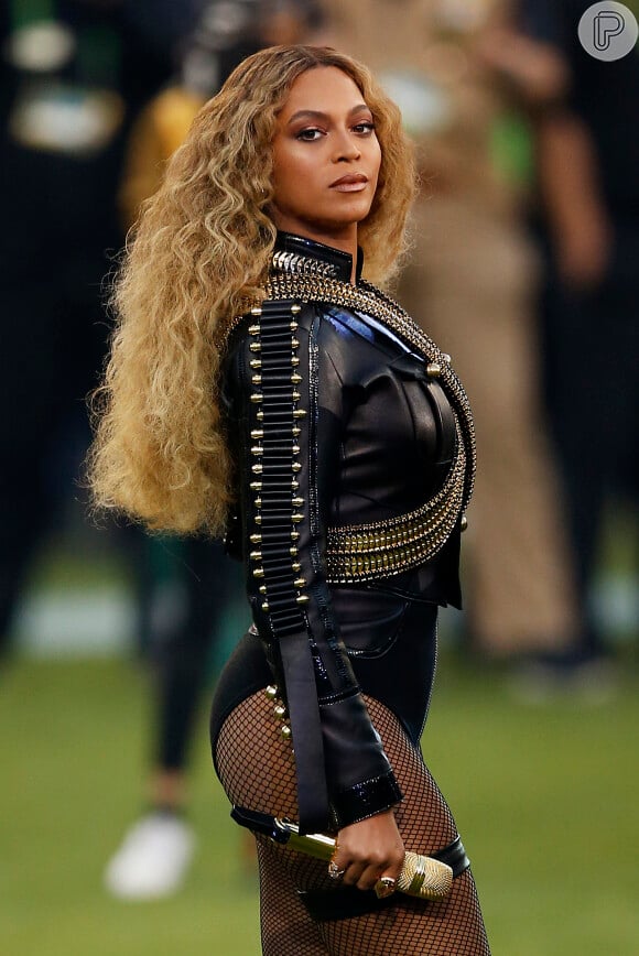 Beyoncé foi criticada por abordar a violência policial em um dos seus clipes