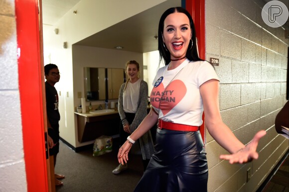 Katy Perry estava na liderança em 2015, mas ficou em 6º lugar este ano