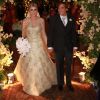 Blogueira Dandynha Barbosa se casa no Rio com a presença de amigos famosos 