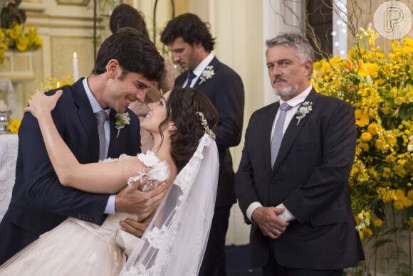 Casamento de Shirlei (Sabrina Petraglia) e Felipe (Marcos Pitombo) marca reta final da novela 'Haja Coração'
