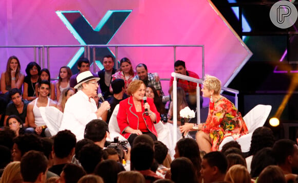 Nicette Bruno participou do programa 'TV Xuxa' ao lado de Paulo Goulart, em 2011