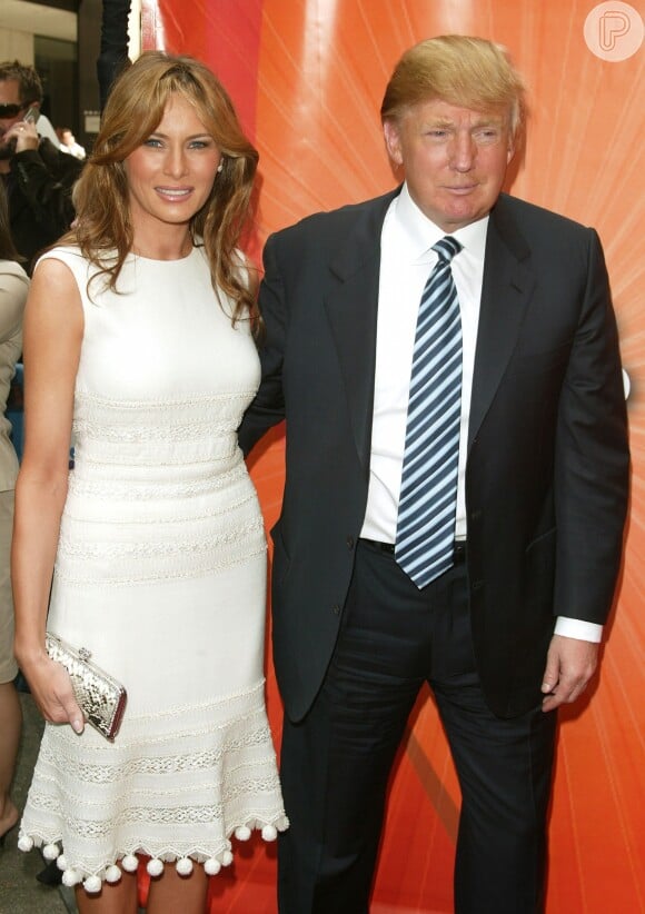 Melania e Donald Trump posam em maio de 2005, ano em que se casaram
