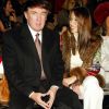 Melania Knauss e Donald Trump se conheceram em 1998 durante a semana de moda de Nova York, mas, segundo a própria, ela só aceitou o pedido de namoro do magnata no ano seguinte, em 1999