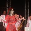 A cantora foi ovacionada pelo público durante apresentação do show de Réveillon em Maceió