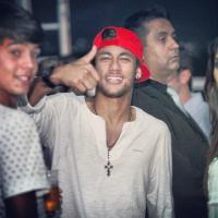 Neymar passa Réveillon com pai e amigos em Santa Catarina: 'Curtiu solteiro'