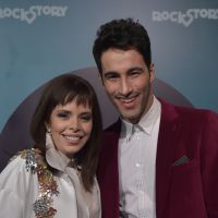 Novela 'Rock Story': casados, Miro e Nina fingem ser irmãos por causa da fama